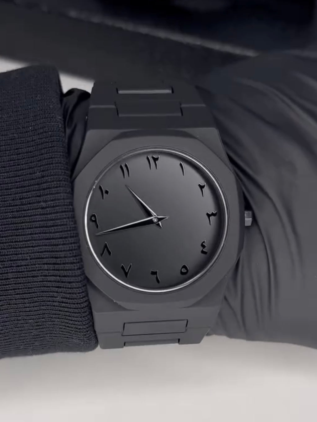 Black Aura Watch – Arabic Edition